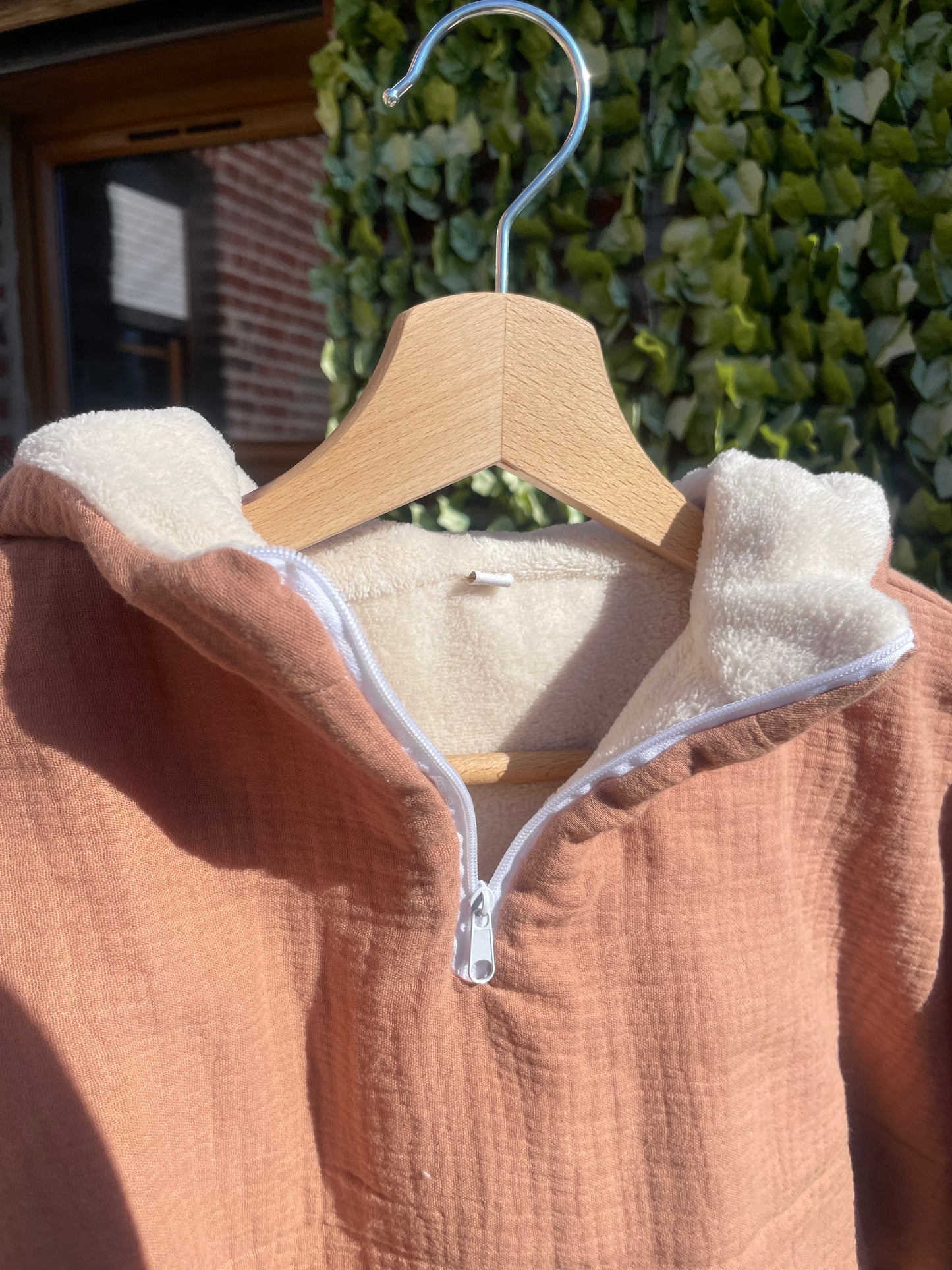 Poncho gaze de coton Marron avec capuche