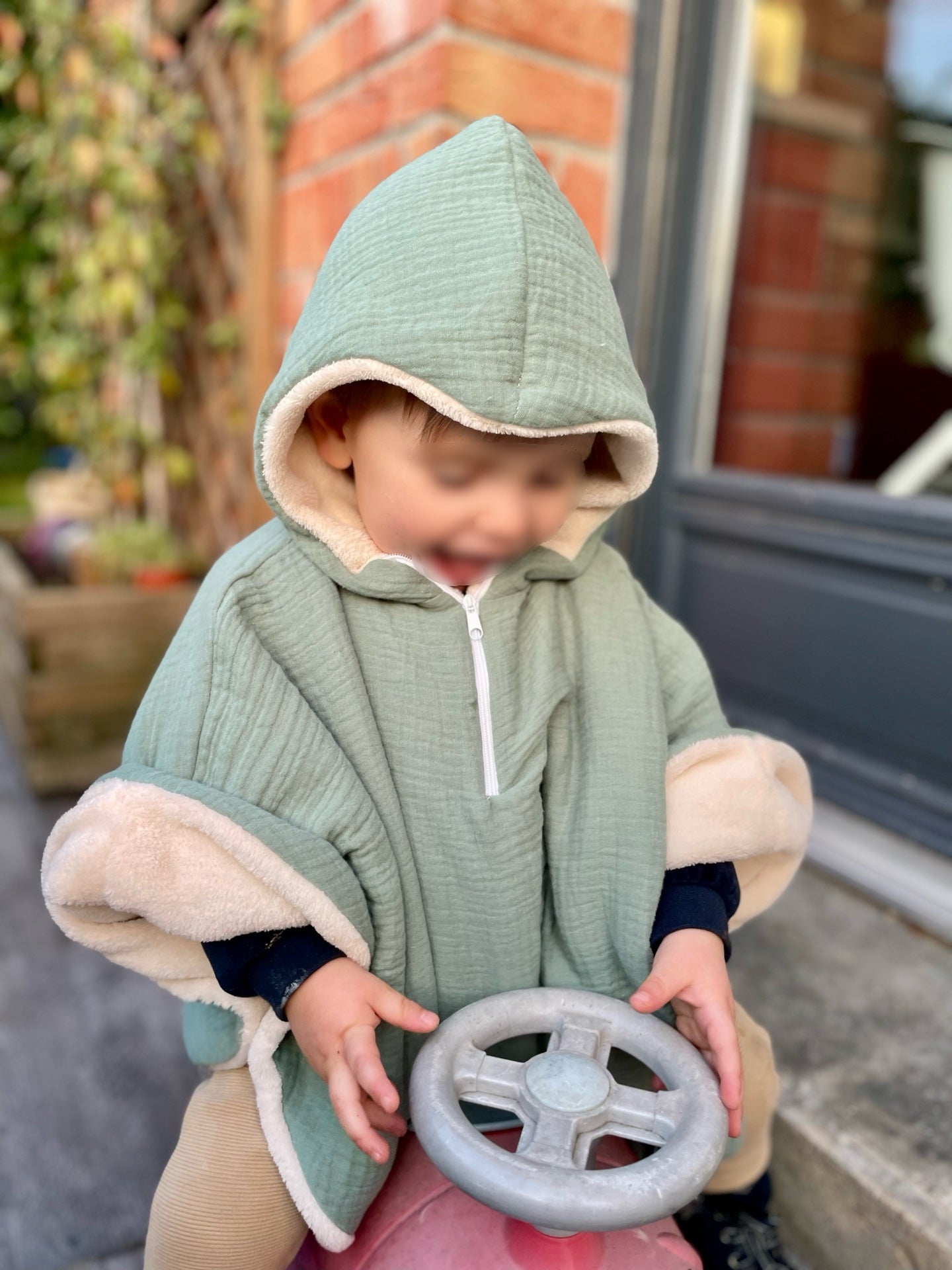 Poncho gaze de coton avec capuche
