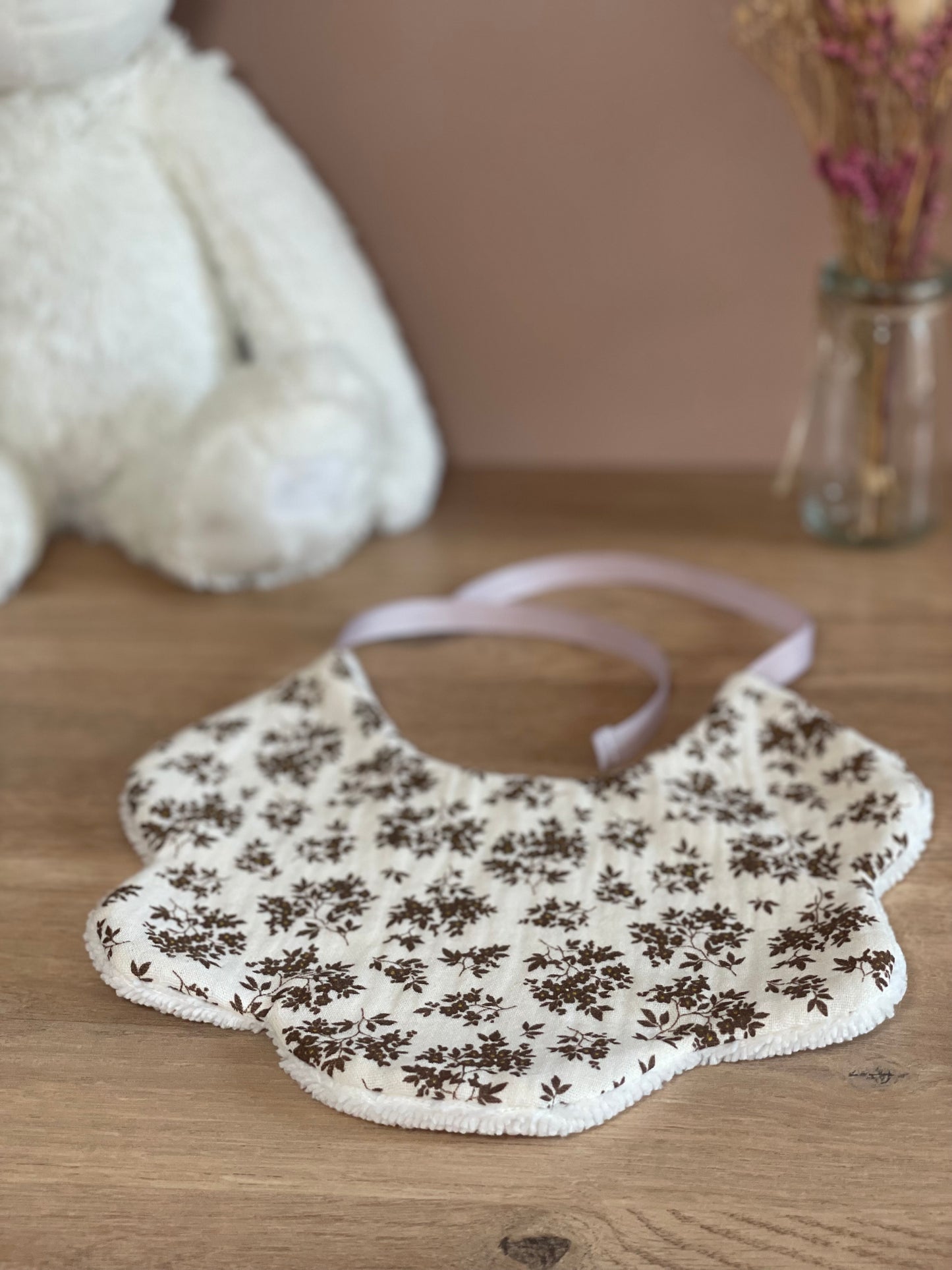 Bavoir forme fleur Lison