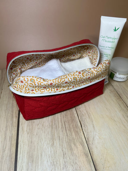 Trousse de toilette tressée rouge