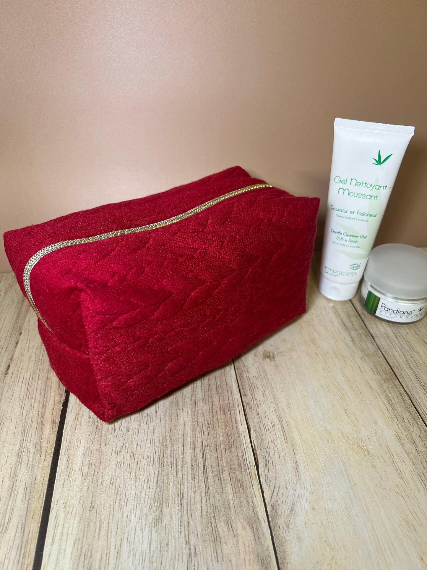Trousse de toilette tressée rouge