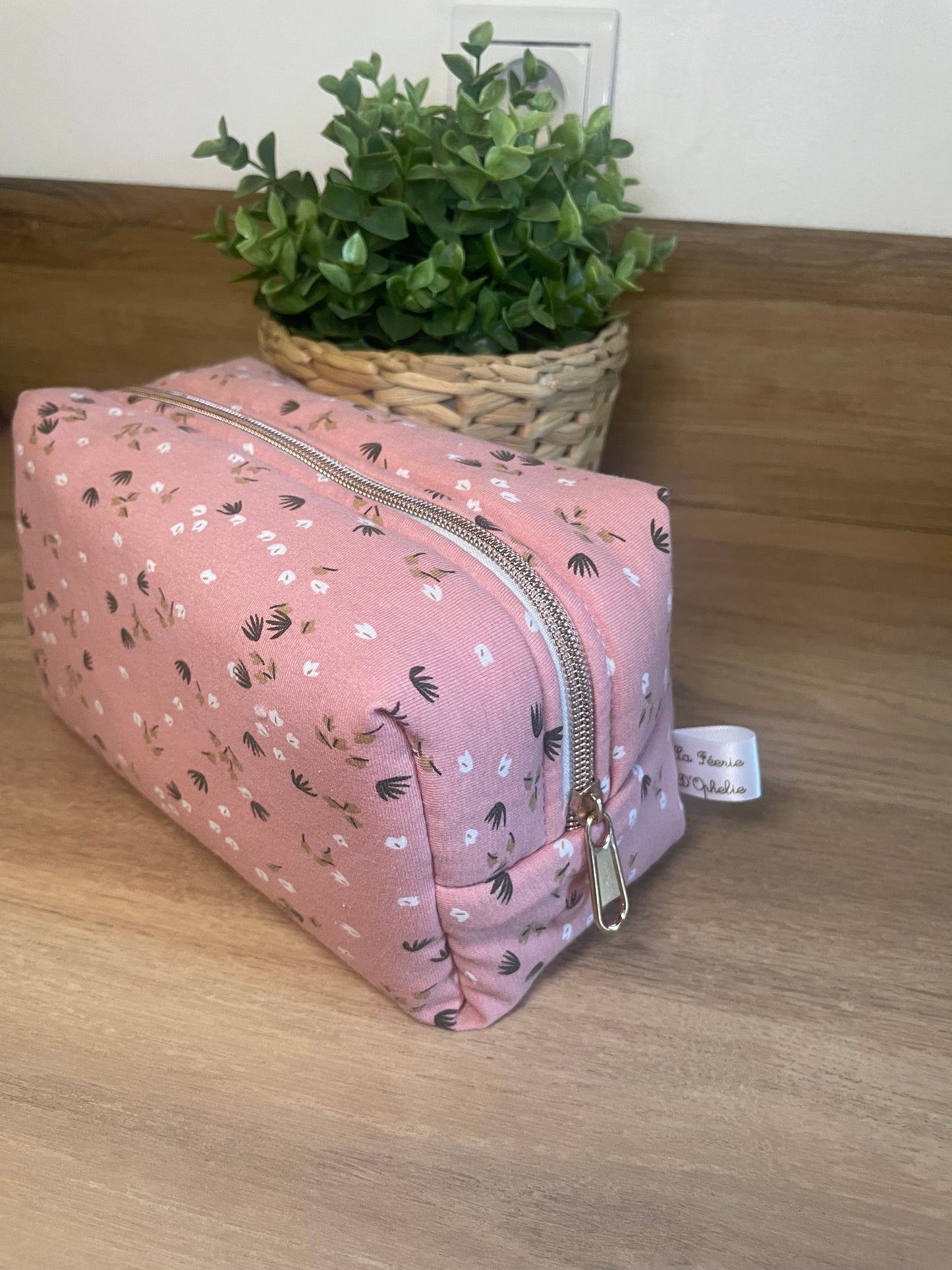 Trousse de toilette rose fleuri