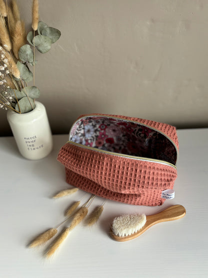 Trousse de toilette nid d’abeille pêche et fleurs