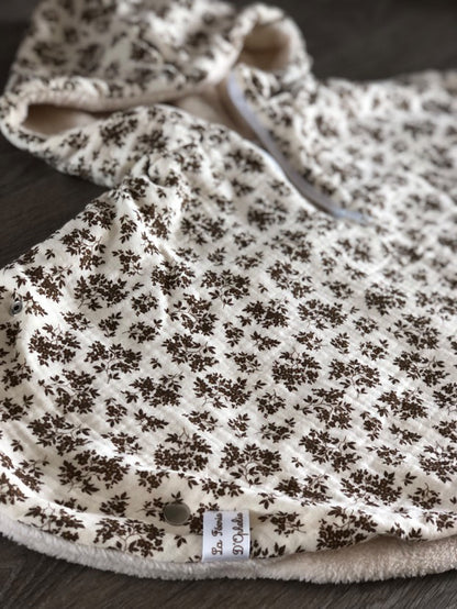 Poncho gaze de coton fleuris marron
