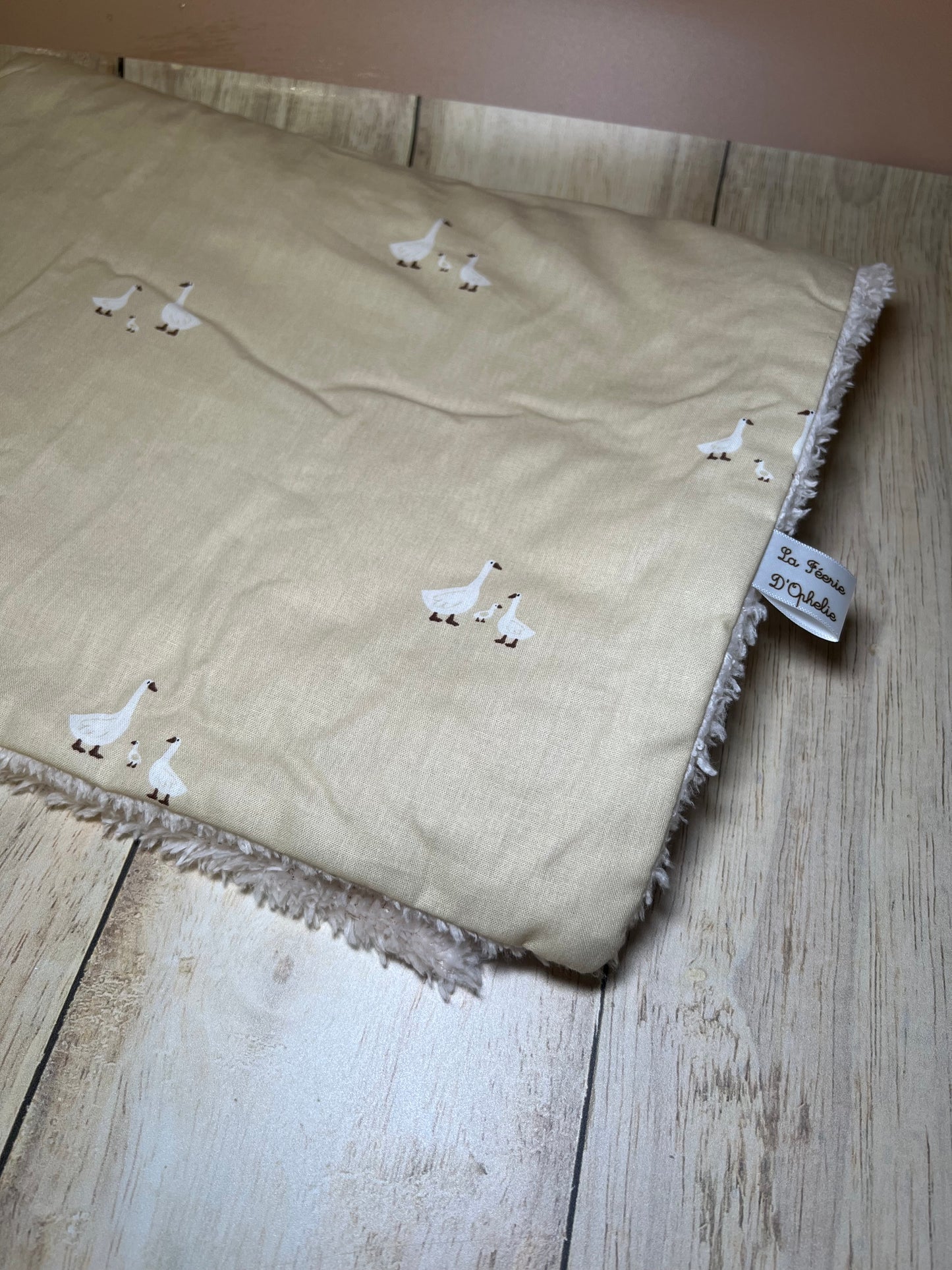 Couverture oie beige