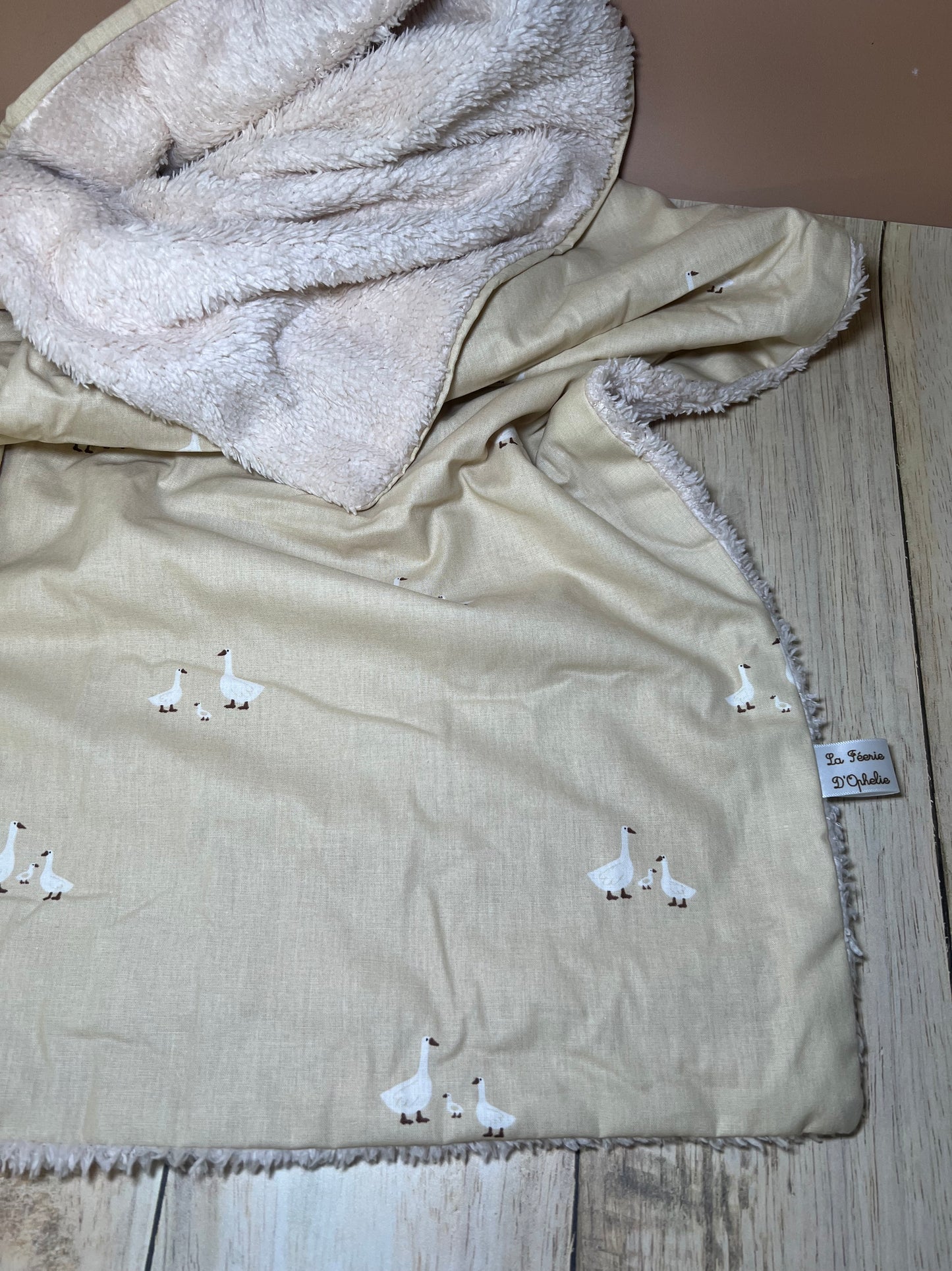 Couverture oie beige